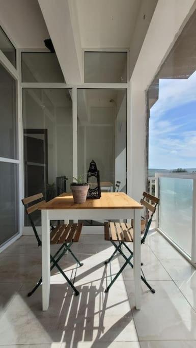 Luxury En-Suite Double. Beach-House With Sea Views メーリッハ エクステリア 写真